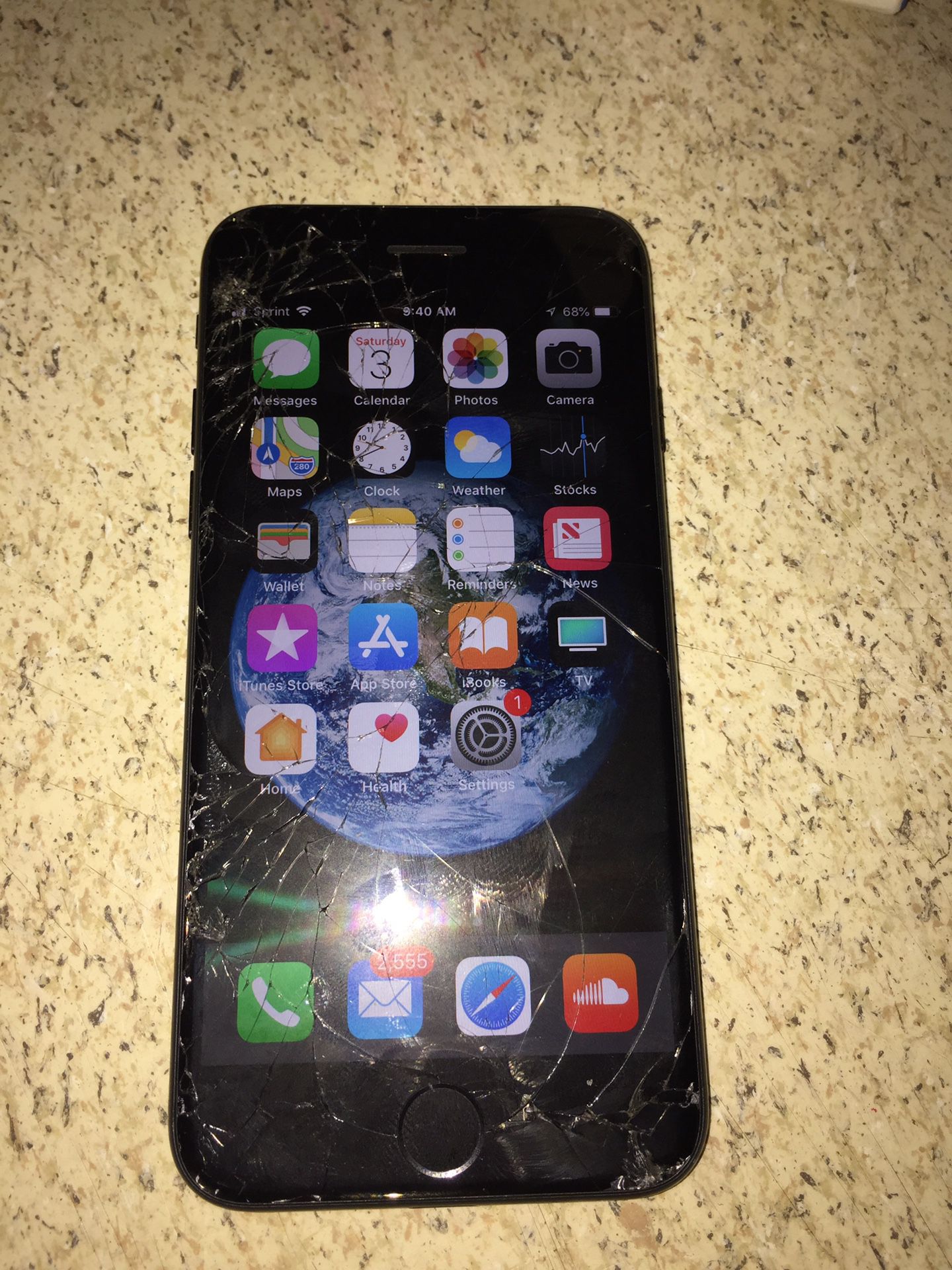 Matte black iPhone 7 32GB cracked