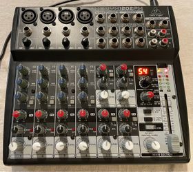 Behringer Xenyx 1202FX