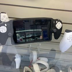 HANDHELD PS5