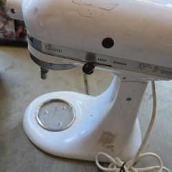 Kitchen-aid Mixer And Attachment