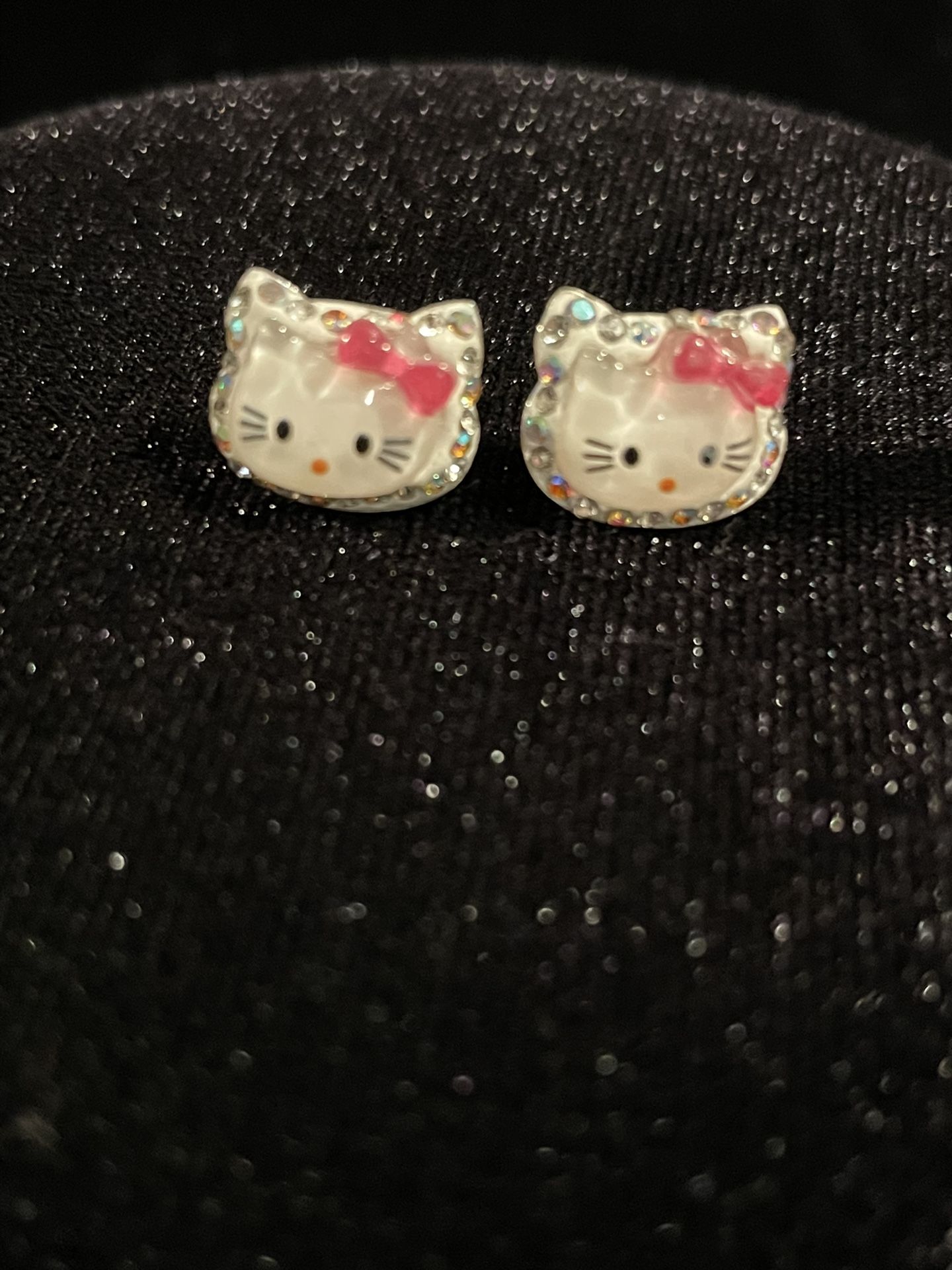 Silver Hello Kitty