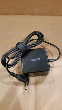 Asus chromebook C 300 13.3" charger.