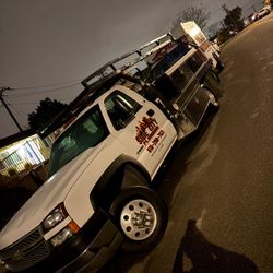 2005 Chevrolet 3500 Flatbed W/ Auto Crane