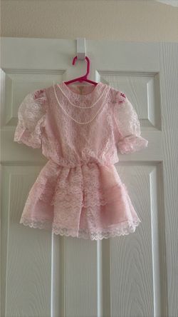 Girls Pink Lace Dress with Pearl Necklace Detail
