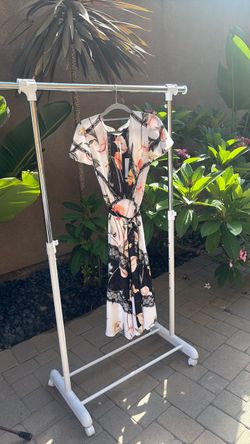 White House Black Market Dress – NEW WITH TAGS – Retail $180