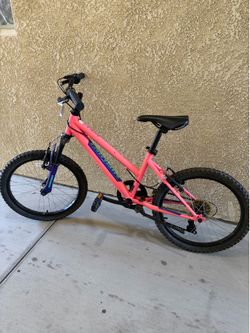 Girls bike