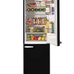 Hi everyone we this new beautiful  Refrigerator in Midnight Black, brand new we selling this for $900 no tax  cash pickup only  Store price is $1305  