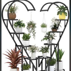 Metal Heart Shaped Plant Stand 