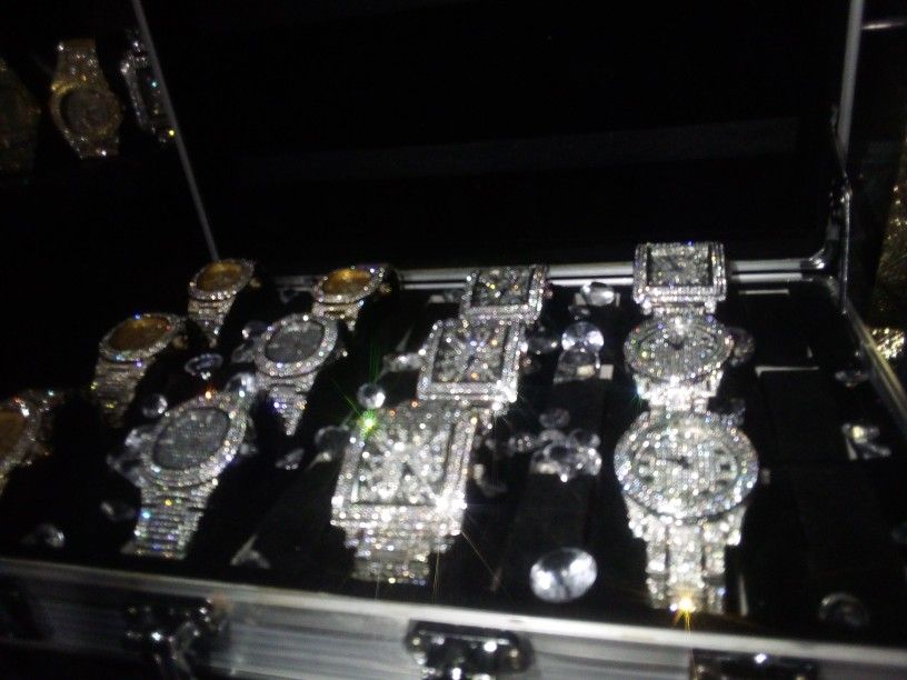 Business Reseller Pack💲Rare Lab Diamond Imported Stones💎Heavyweight New 12 for 850 💎 Handcrafted setting 💎
🥶