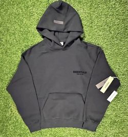 Essential hoodie