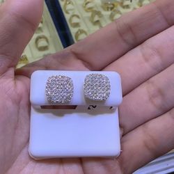 10K DIAMOND EARRINGS