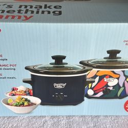 Set Of 2 Slow Cookers 2qt