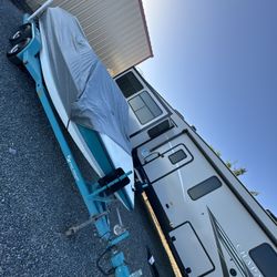 1992 Tige Ski Boat 