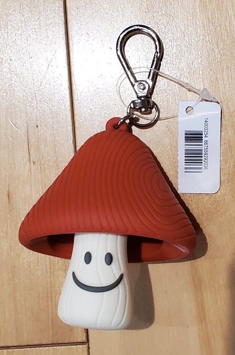 NEW Bath & Body Works Mushroom Pocketbac Hand Sanitizer Holder
