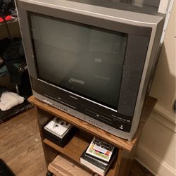 TV VHS/DVD Combo
