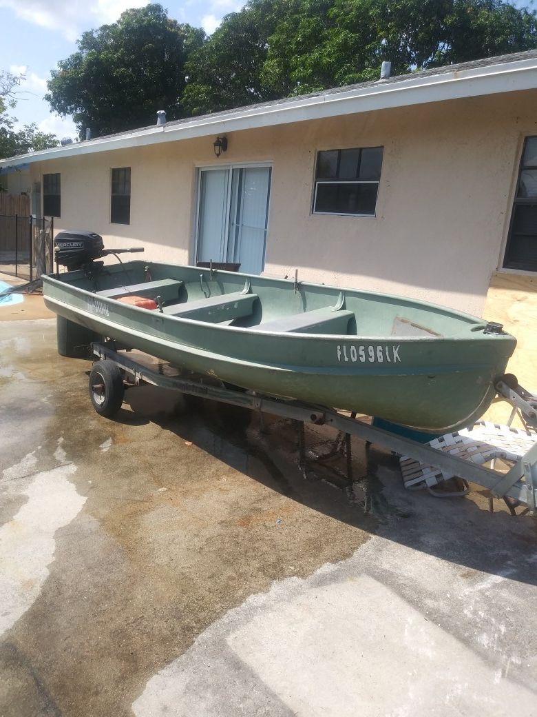 14 ft ALUMACRAFT FISHING BOAT