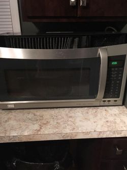 Appliances stove fridge microwave