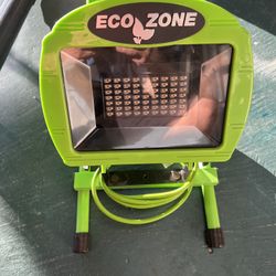 Eco Zone Portable Lamp