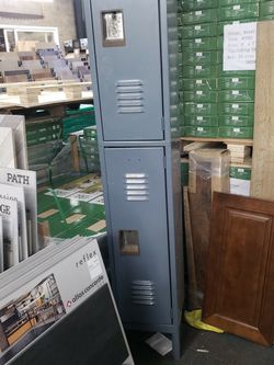 Large Locker Works Well Supper Clean