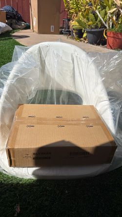 IKEA BLYSKÄR chair – New in Box