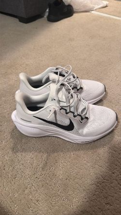 Nike 7.5 New Shoes