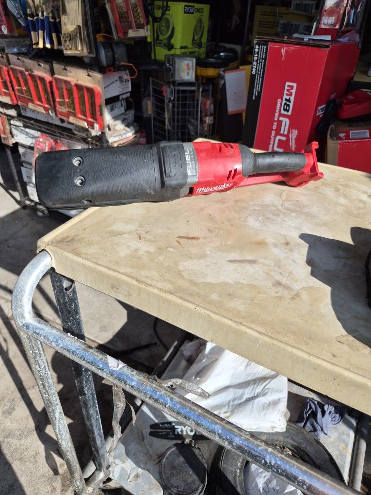 Milwaukee
M18 FUEL 18V Lithium-Ion Brushless Cordless GEN 2 SUPER HAWG 1/2 in. Right Angle Drill (Tool-Only)