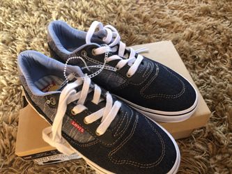 Levi’s shoes / brand new with tag