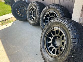 Method wheels/Nitto Tires