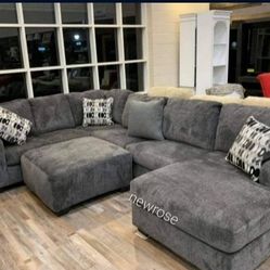 3 Pieces Sectional Financing Available Same Day Delivery By ASHLEY 