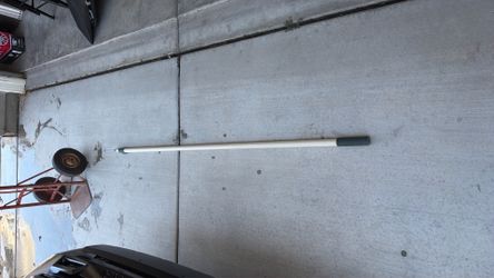 LONG PAINTING EXTENDING POLE