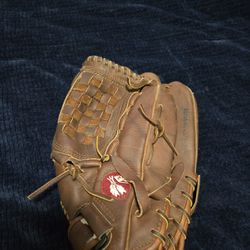 Nokona Glove