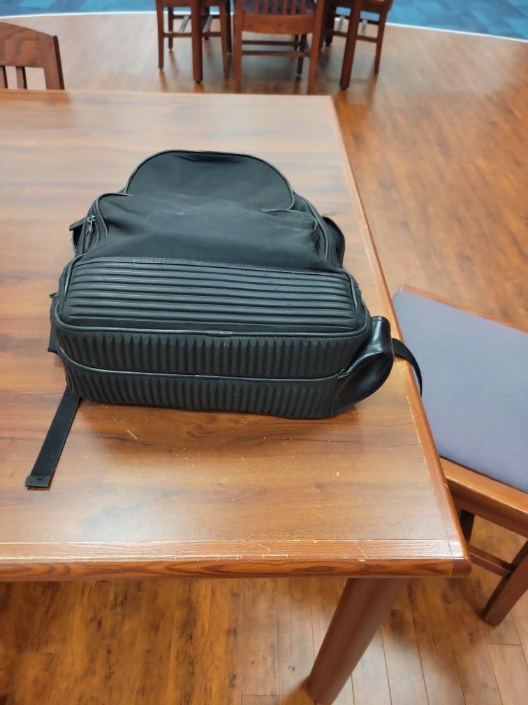 LAPTOP COMUPUTER BOOK BAG