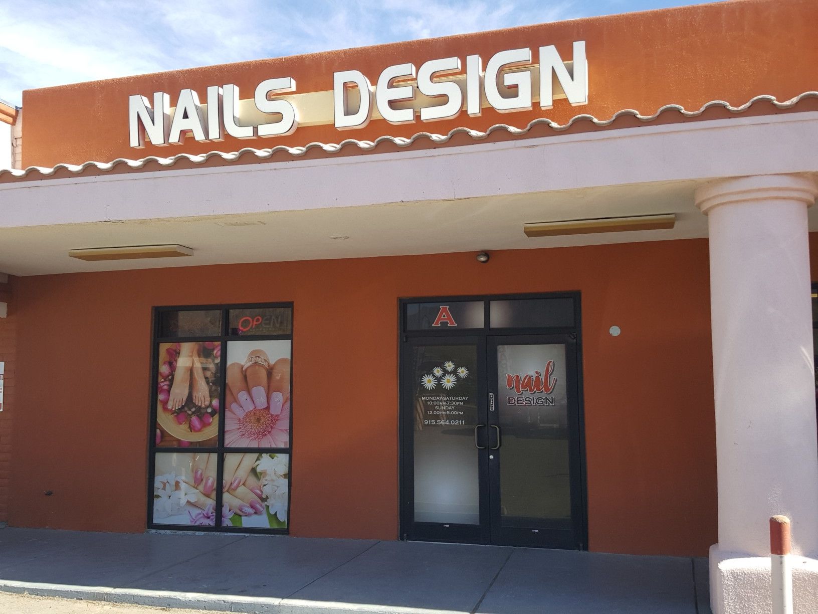 Nail Salon For Sale Only in front of SUPER WALMART on DYER ST. for Sale