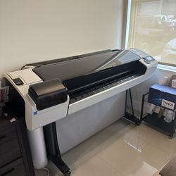 HP DesignJet T1300 PostScript Printer