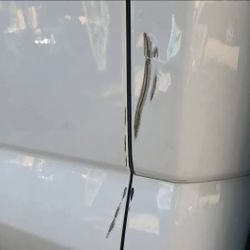 Auto Body Paint Scratch And Scuff
