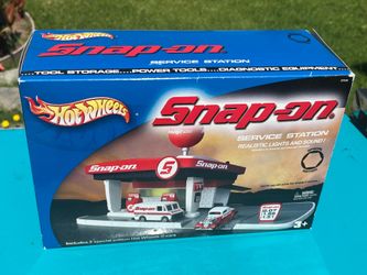 Snap On hot wheels service station