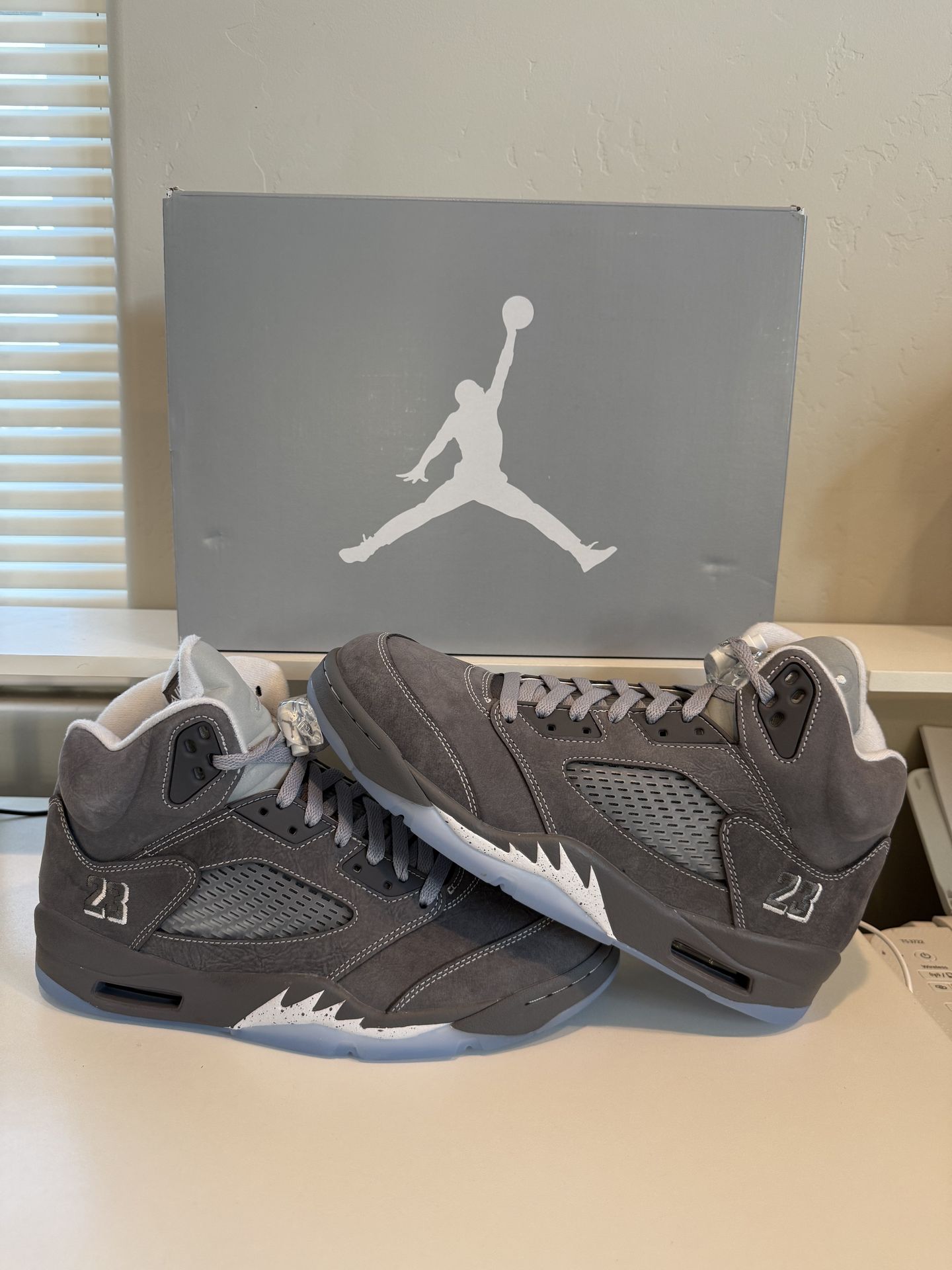 Air Jordan 5 Wolf Grey