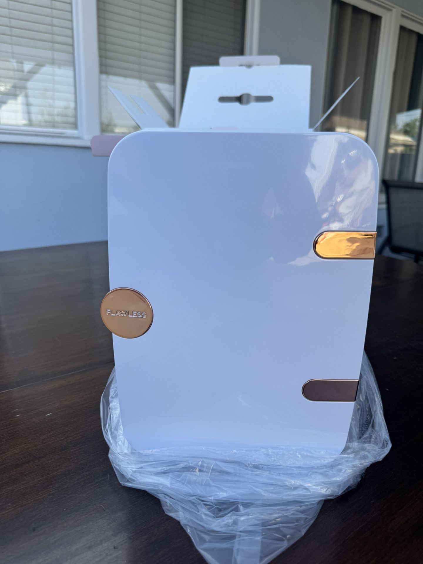 Flawless Skincare Beauty Mini Fridge