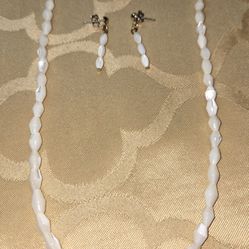 Vintage Art Deco Mother of Pearl Oval Beaded 16" Necklace and Matching Earrings Set.