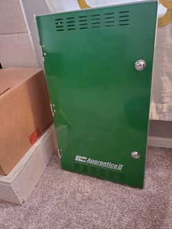 APII-16 ILC APPRENTICE II Programmable Lighting Control Panel