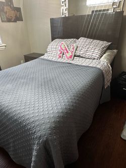 Full Size Bedroom Furniture Set
