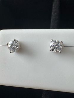 NEW-925 Sterling silver w/screw back- really nice and shiny ✨