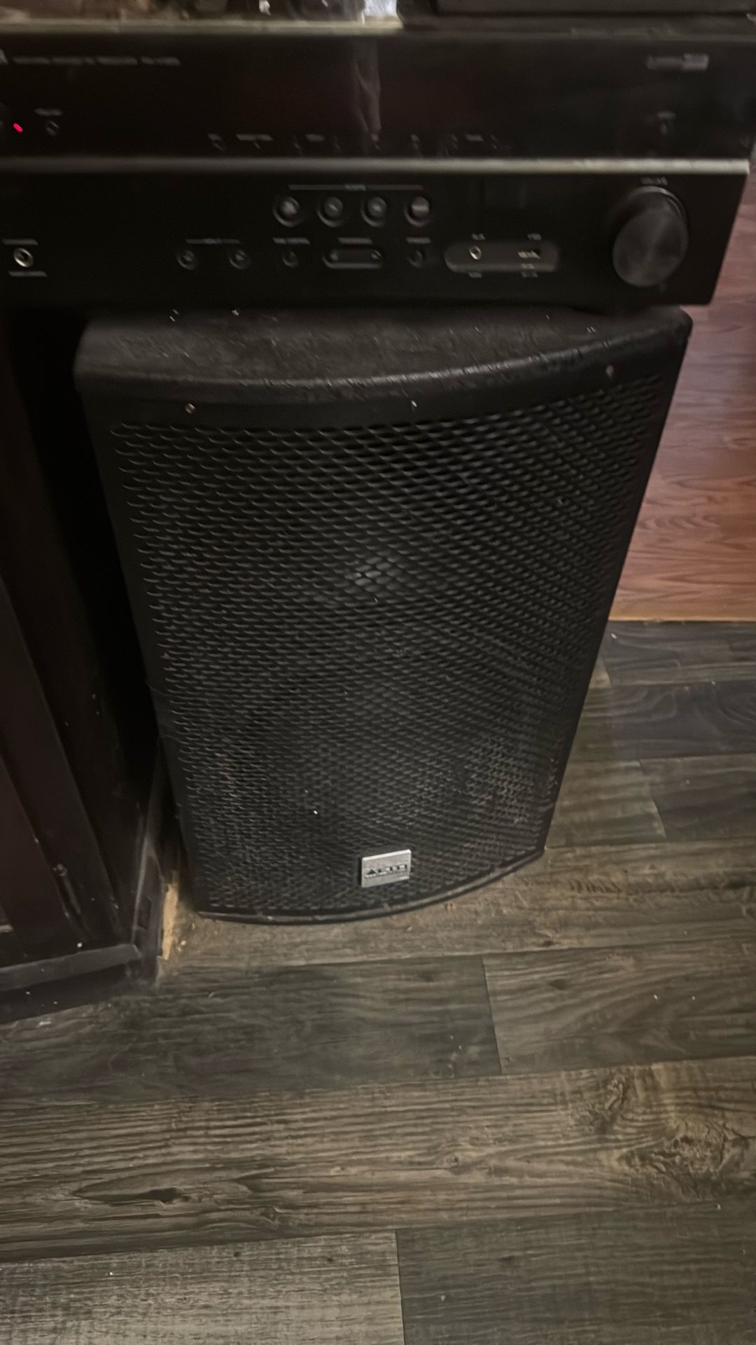 Two Dj Speakers 250 For Each