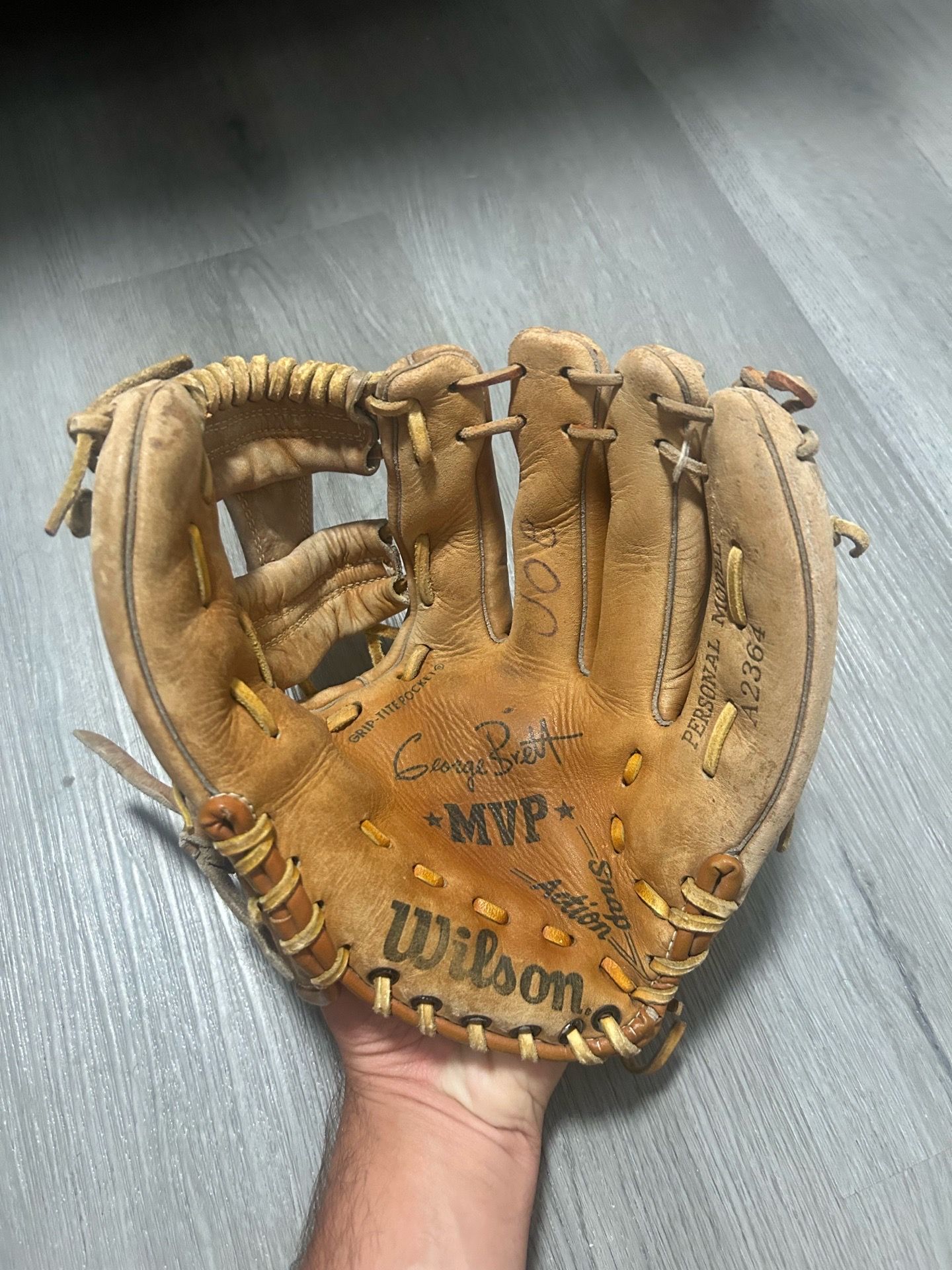 Wilson George Brett Baseball Glove