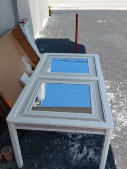 White dinning table