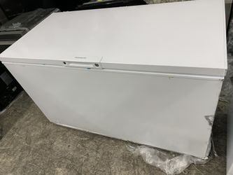 Frigidaire chest freezer in white new open box 15 cubic ft