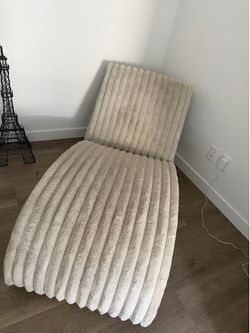 Lounge chair