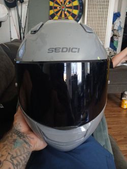 Sedici  helmet  new