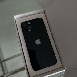 iPhone 13 128GB Midnight - Like New, 97% Battery