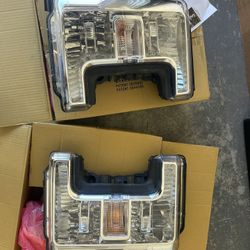 Ford F250 Headlight 